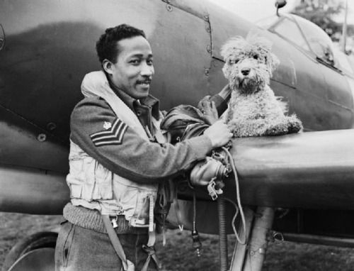 sonictoaster: peashooter85: Sgt. James Hyde, a Royal Air Force volunteer from Trinidad, with his flu