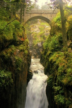 ponderation:  France - Pont d’Espagne by