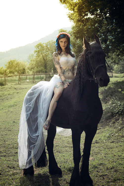 psychotic-riaeaction:  Ph: Inblack 