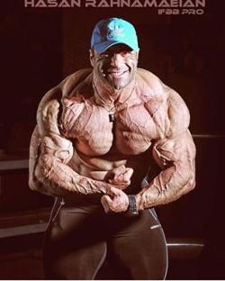 jeromeroundu2:  musicianbear72:  Beyond Vascularity  BROTHER is DRY as FUCK! mostmuscular! 