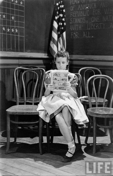 On the set of Studio One(Cornell Capa. 1954)