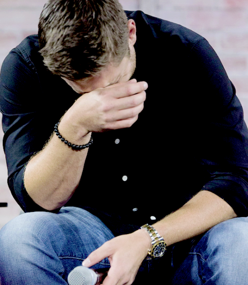 adoringjensen: I feel most alive when I see Jensen laughing [x]