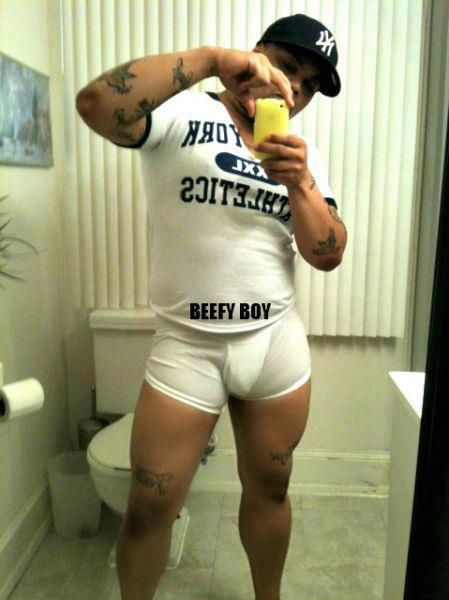 bxhotsot:  infamouskalel:  Mmm  I like em thick!!!!! 