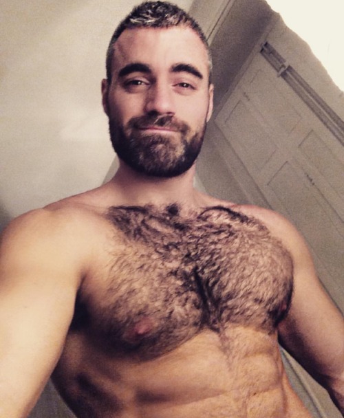 furrytrade:  Follow both of my blogs @ http://furrytrade.tumblr.com/ & http://dirtyrabbithole.tumblr.com
