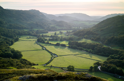 tall-guys:Eskdale from above. by AlanVia Flickr:A shot taken from Hardknott Castle Roman Fort lookin