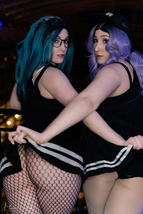 me and my friend, Deedeeshameless at Katuscon :3photos thanks to MDavid_photography 