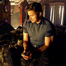 andthwip:Parenting a baby Groot vs……
