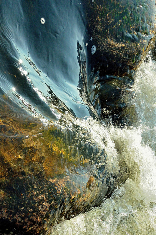 plasmatics-life:  Wave And Stone ~ By Poul-Erik Riis 