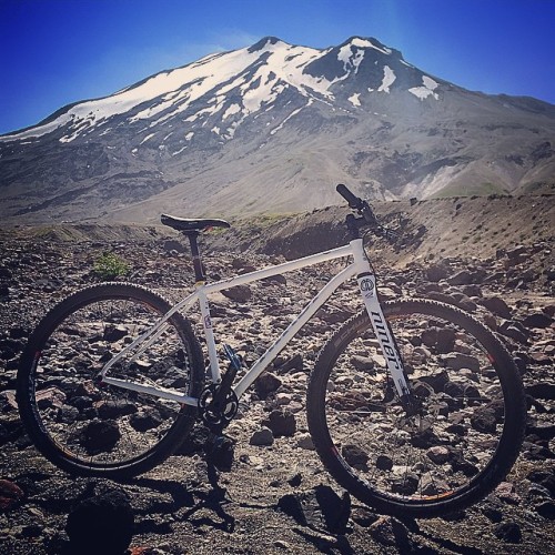 stumptownrider: Single speed it today man what a test 29 miles 5000’ love it here #rideon #29er #mtn