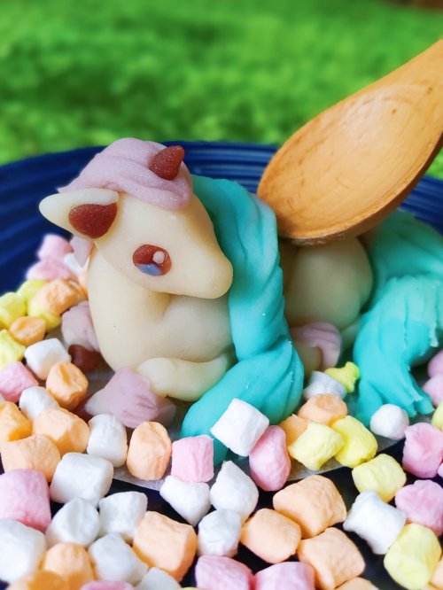 Galarian Ponyta Japanese sweet by Ponjiro_clay!