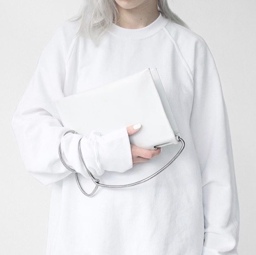 white fleur