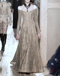 lula-loves:  Valentino Couture FW 16 