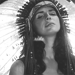 dahliadenoire:  “I know that what I do isn’t right, I can’t stop what I Iove
