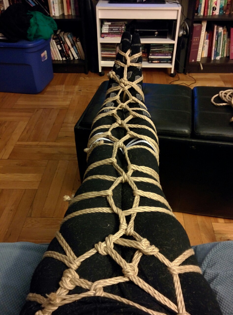 ropeandthings: Netflix and rope and socks, oh my. (½)