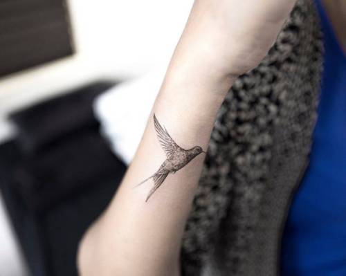 99 Stunning Hummingbird Tattoo Ideas