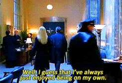 peeterbishop: Fringe Rewatch: 17/∞ ↳ 1.10 Safe  Yo so it drives me nuts that