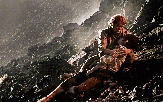 frodo-sam:  His love for Frodo rose above all other thoughts, and forgetting his