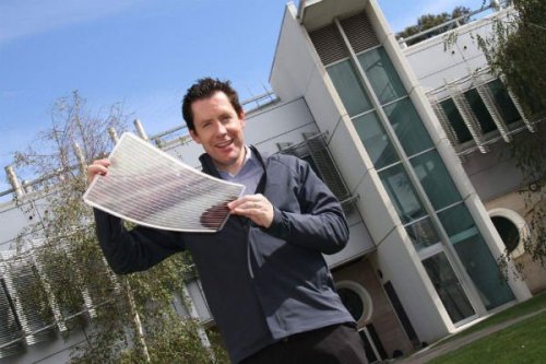 futurescope:  Solar Leaf - Printable solar cells hit the market  Since solar cells are an important part of futurescope (470k notes, wow!), here’s another highlight:     A group of Australian solar power experts known as the Victorian Organic Solar