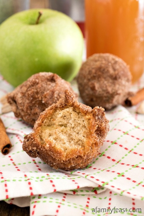 foodffs: apple cider doughnut holes Follow for recipes Get your FoodFfs stuff here