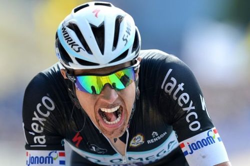 bicycling-hub:  (via Rock on: Niki Terpstra went ‘full gas’ to the finish - VeloNews.com)  エイド忘れたからム