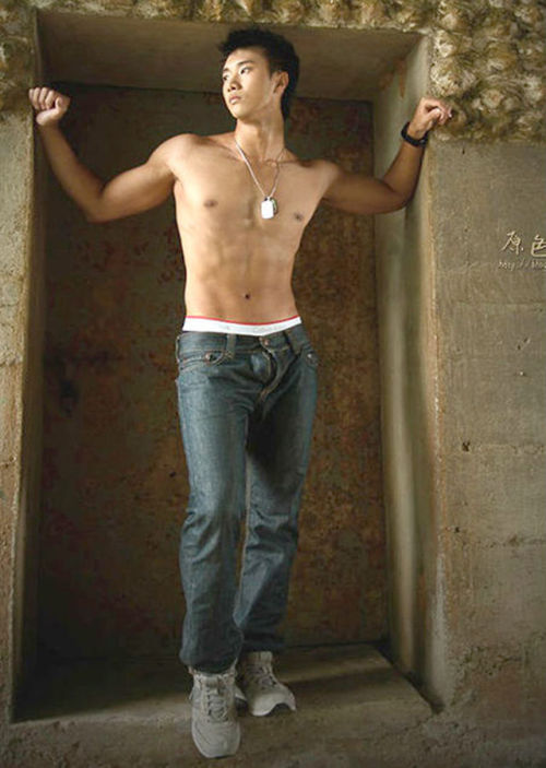 auberonbc:  For more Gorgeous Asian Men visit:http://auberonbc.tumblr.com/archive