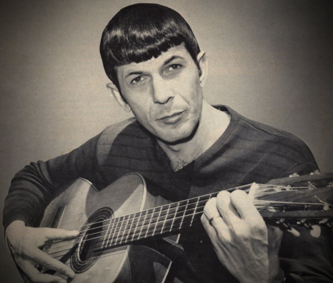grayflannelsuit:RIP Leonard Nimoy (March 26, 1931 – February 27, 2015)