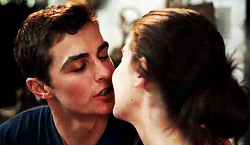 beckybloomwood-archived:  Funny Or Die Exclusive: Dream Girl with Dave Franco & Alison Brie (x) 