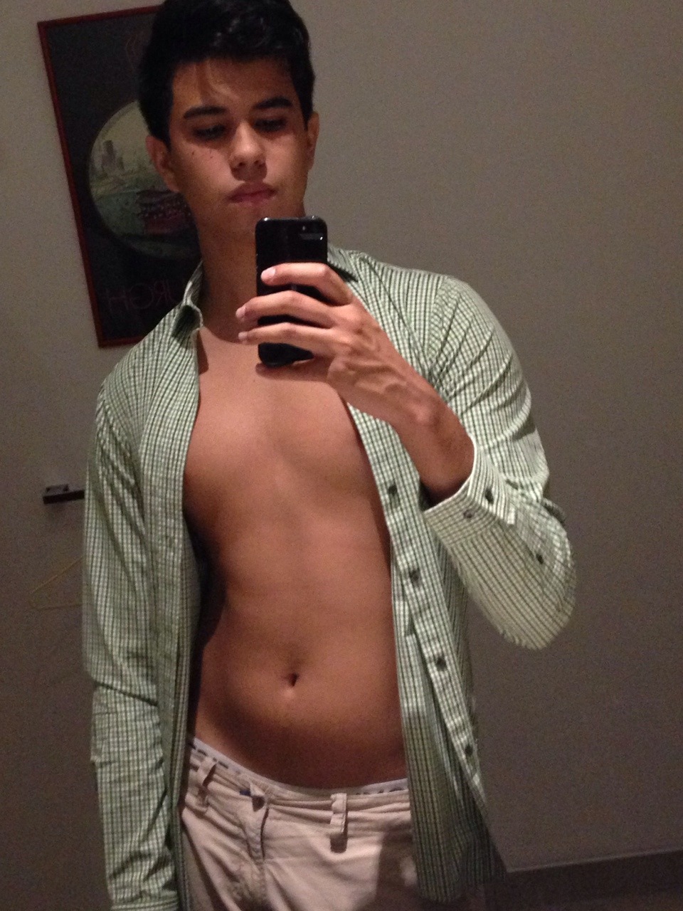 rafaviteri:Trying on all my dressing shirts to see which ones still fit. The ones