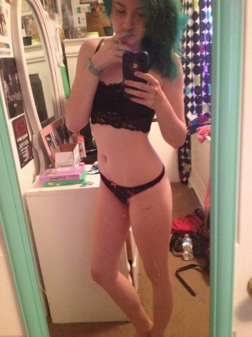 lullabeyes:  a lil something for u guys