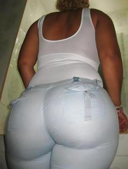 thickncurvybbw:  Nice Thick and Curvy BootyClick here to meet thick booty ebony babes in your area! Our Favorite Sites:Top Ebony Links Big Black Booty