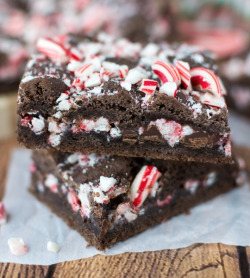 fullcravings:  Peppermint Gooey Bars