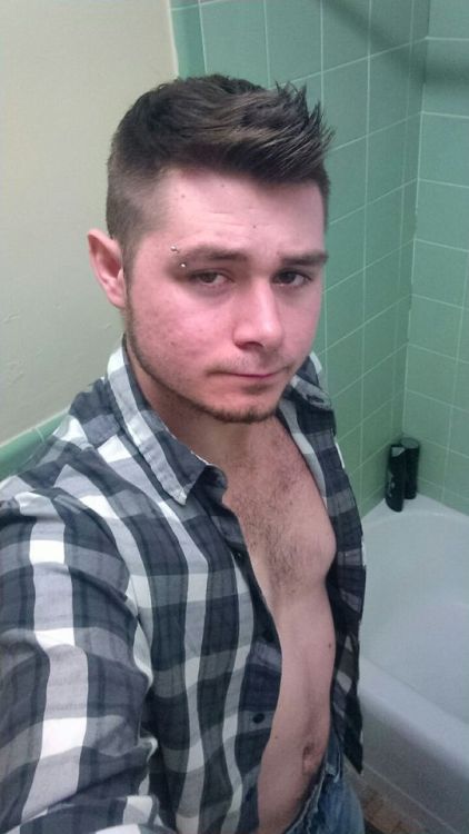 Porn photo kyuubijrr:I’m going for the daddy look