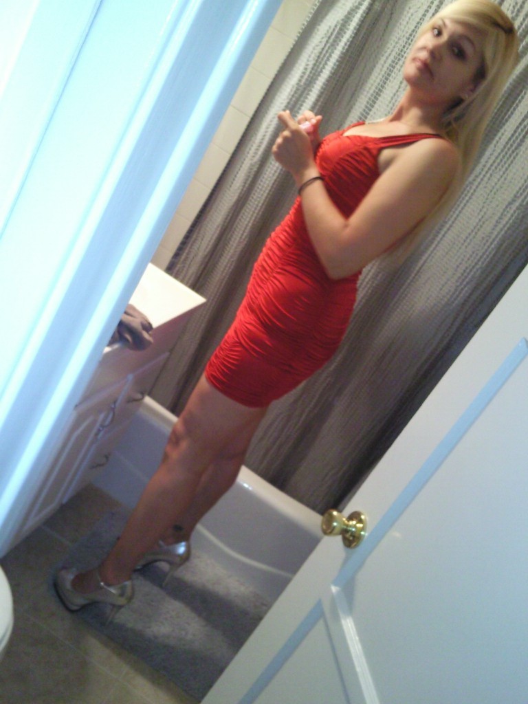 hot-legs-tight-dress:  hot-legs-tight-dress:  Hot wife in tight red dress  Repost