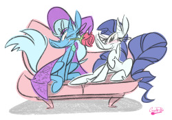 crackiepipe:Rarity x Trixie commission for @ask-sapphire-eye-rarity COMMISSION INFO!X3 &lt;3