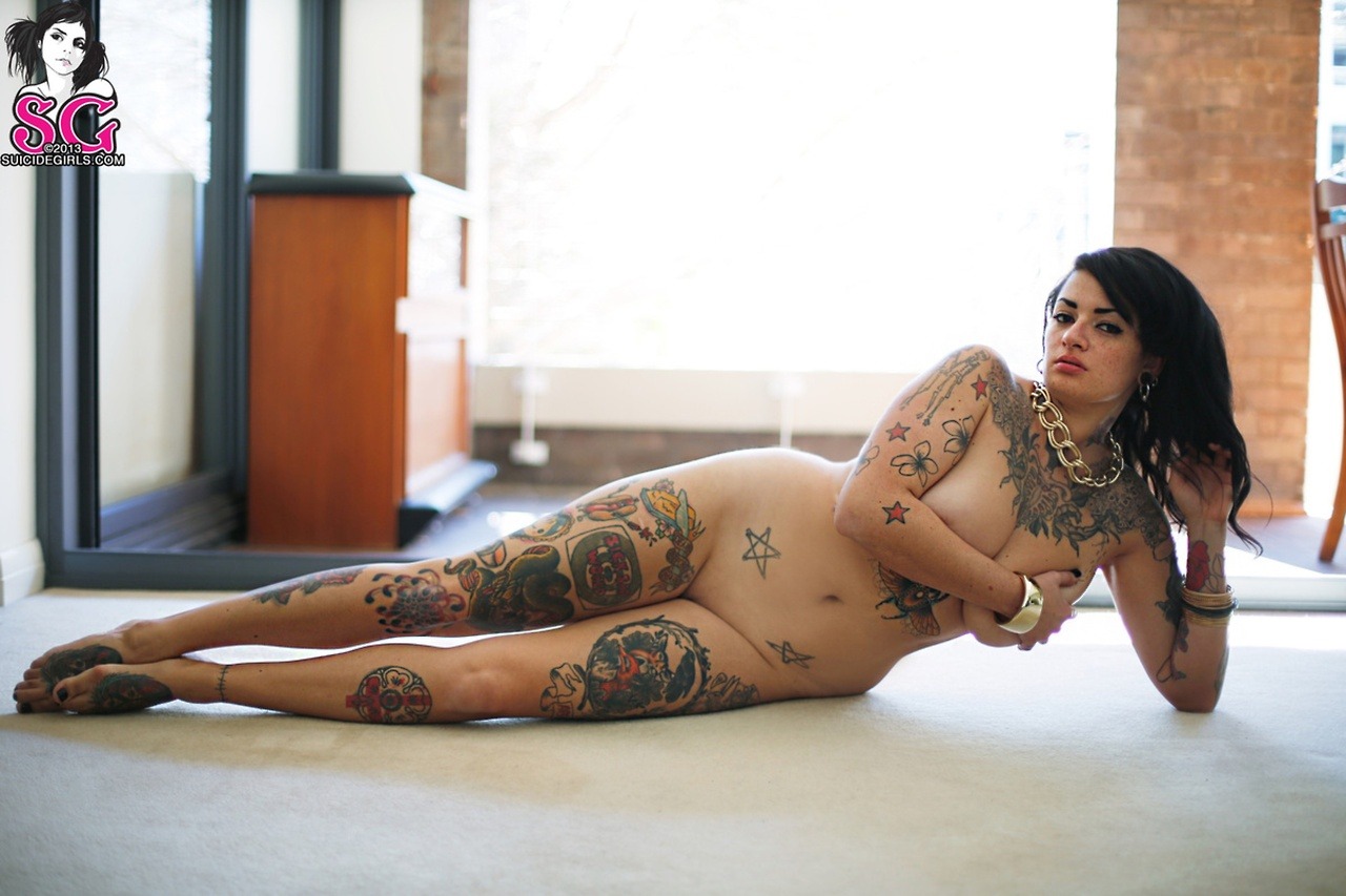 Fuck Yeah, Tattoos Between Boobs!