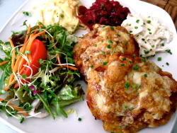 goodfoodmarsh:  Twice baked potato skins with pesto, mature cheddar &amp; sun-dried tomato. BABY &lt;3