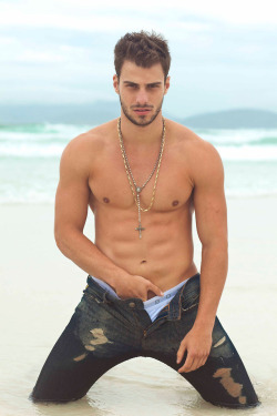 jvpoz:  Lucas Malvacini, Mariano Di Vaio, Pablo Ernandes, Rocky Buttery, Ryan Guzman, Seth Kuhlmann and Tim Baird