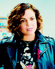 reignmills: Roni’s outfits in 7a