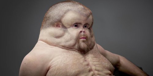 sixpenceee:    Here’s how nightmarish humans would look if our bodies were designed to survive car crashes   Article by Chris Weller, Tech Insider & Business Insider If you’re ever in a car with Graham, then don’t bother telling him to buckle