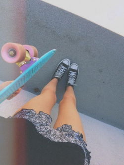 skate-girlz:  Skate girl http://skate-girlz.tumblr.com/