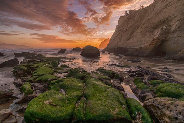 bobbycaputo:    Breathtaking Landscapes Capture the Diverse Beauty of Oregon Photographed