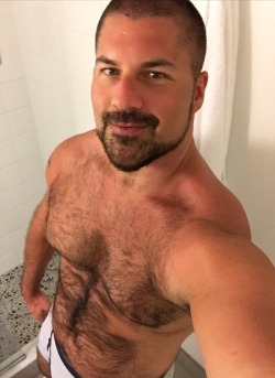 biversbear-free-gay-bear-porn:  TWO NEW FREE