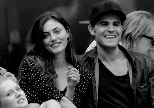 Phoebe Tonkin and Paul Wesley at 2015 US Open Tennis Championship