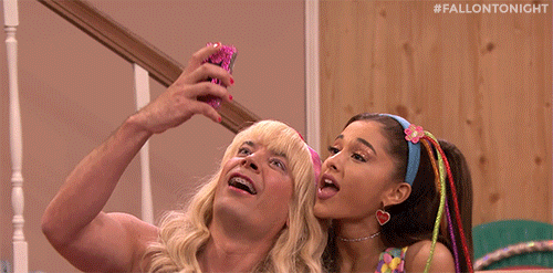 fallontonight:  HOW TO TAKE A BFF-ELFIE: 1. Find your BFF.2. Smile! 