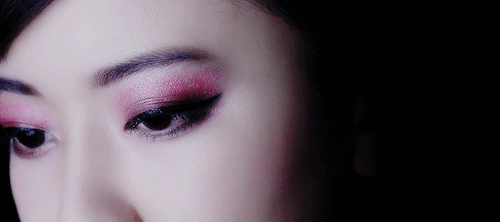 mochichan00: Sakura for “Kate metal glamour makeups”