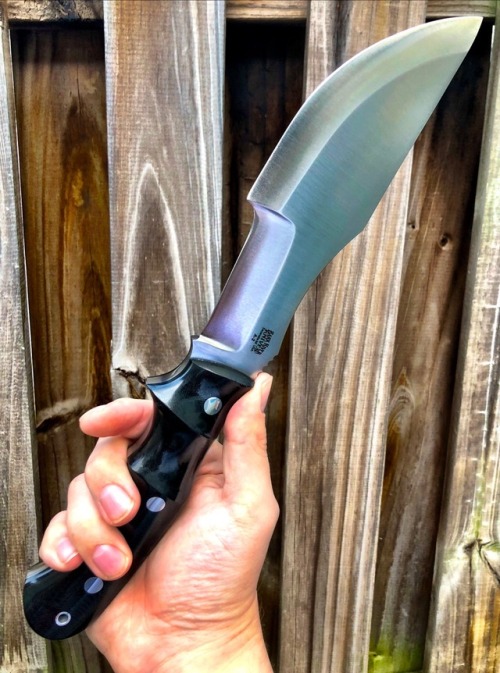 Bark River Trakker, A2 tool steel. The Tracker design was initially conceived by Tom Brown Jr, and r