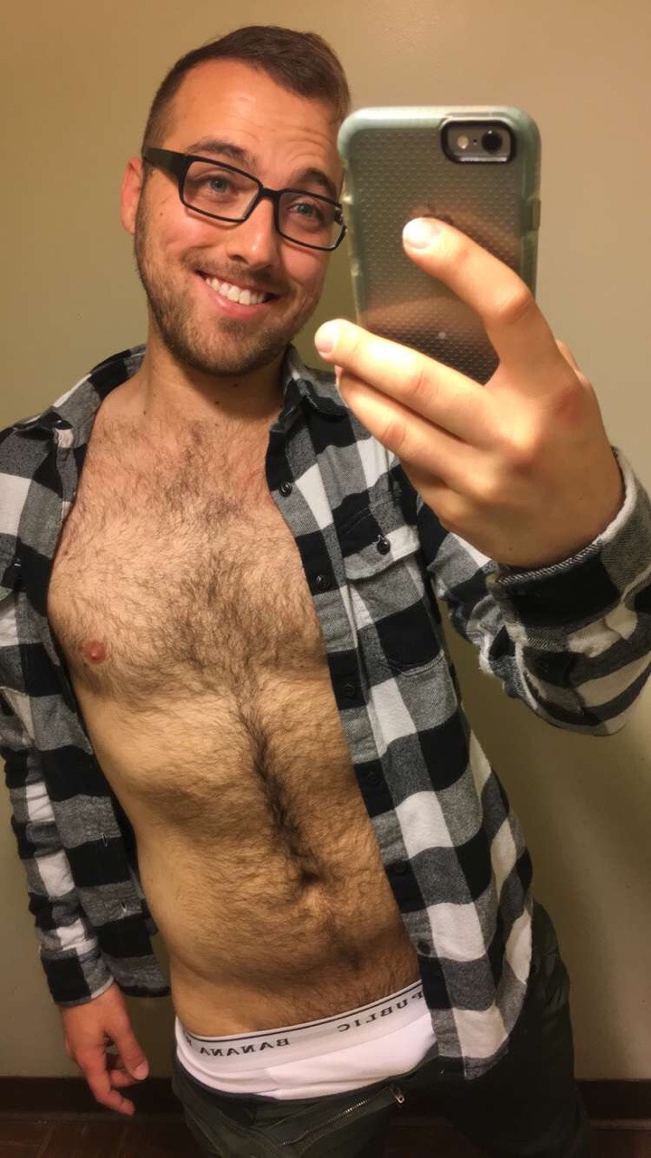 ididntnotblogaboutyou:  Life mantra: Never miss an opportunity to be a THOT in front