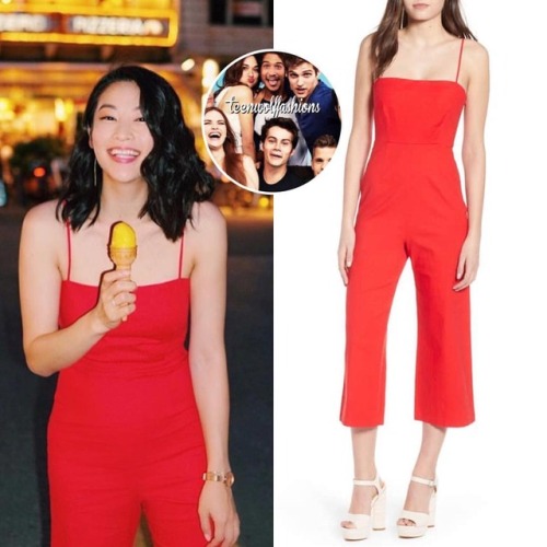 What: Arden Cho’s fitted linen jumpsuit by @astrthelabel ($79) on Astr or ($47.40) on Nordstrom.Wh