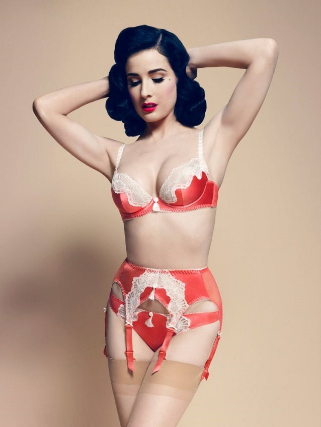 owlberta:  dollyleigh:  thelingerieaddict:  Von Follies by Dita Von Teese Spring/Summer