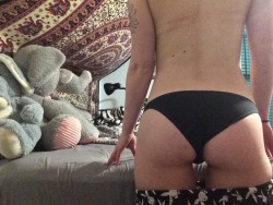 boobsdudesandnudes:  These undies make my booty look so cute.  🍑🍑🍑